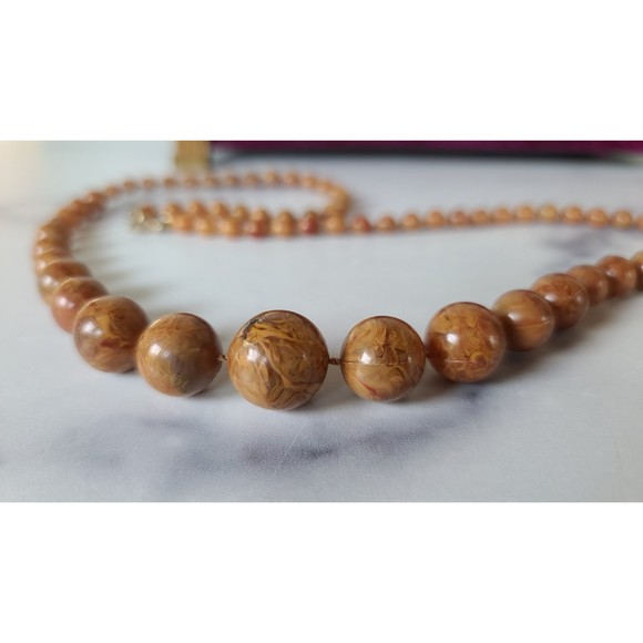 Emmons Beaded Necklace - Picture 5 of 10